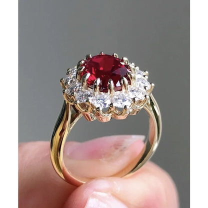 Classic Gold Ring with Timeless Appeal