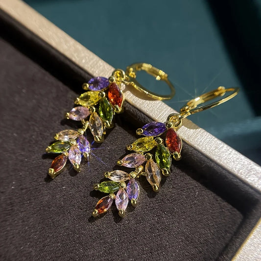 Classic Gold Earring with Timeless Appeal