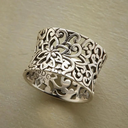 Stunning Ring for Daily Wear