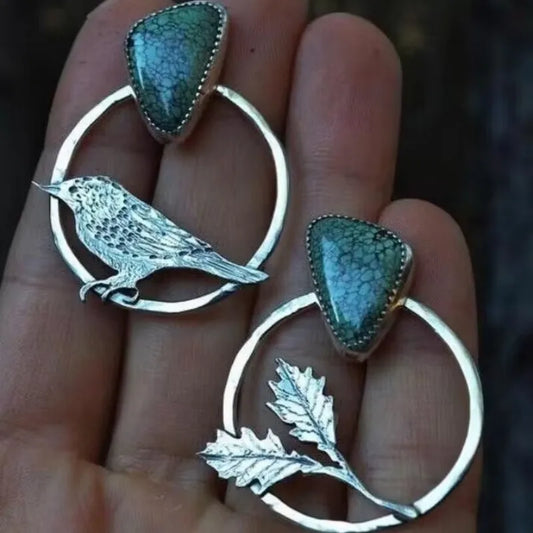Romantic Silver Earring for Special Moments