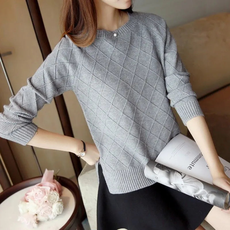 JO | Round neck knitted sweater