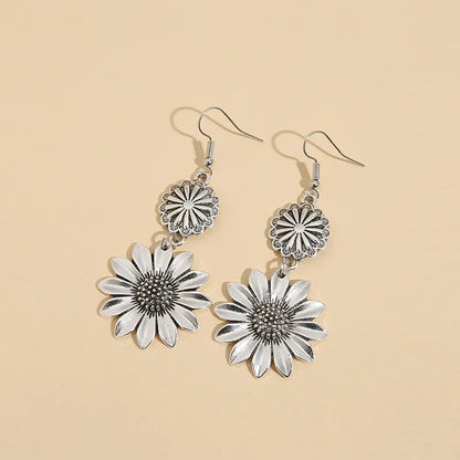 Delicate Artisan Gold Earring