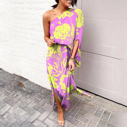 KS | Dresses with diagonal shoulders