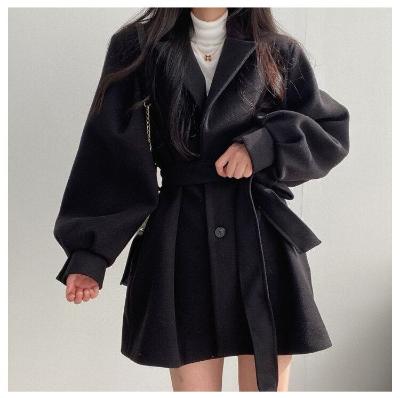 JO | Chic belted jacket for women