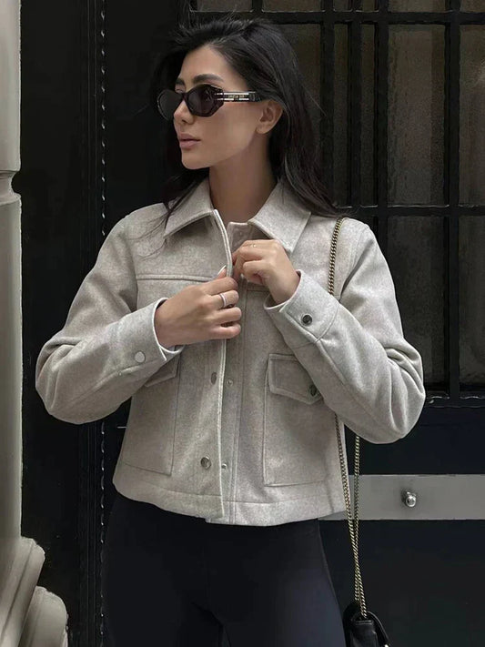 JO | Chic wool coat with button fastening for women