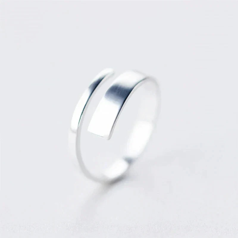 Classic Silver Ring with Timeless Appeal