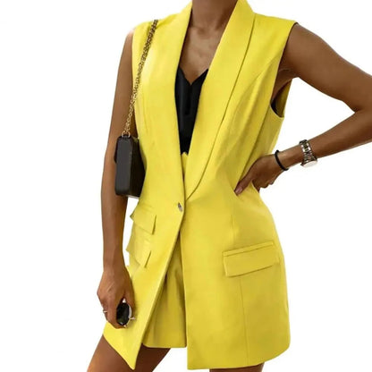 JO | Trude - Sleeveless, One-button closure, Versatile colors - Perfect for spring and fall