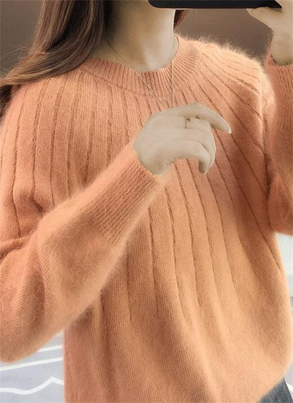 JO | Fluffy cashmere knit sweater