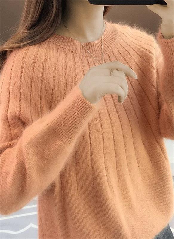JO | Fluffy cashmere knit sweater