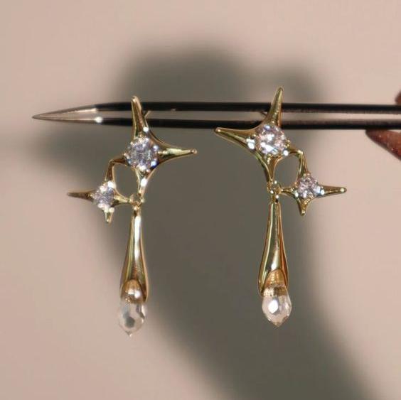 Romantic Earring for Special Moments