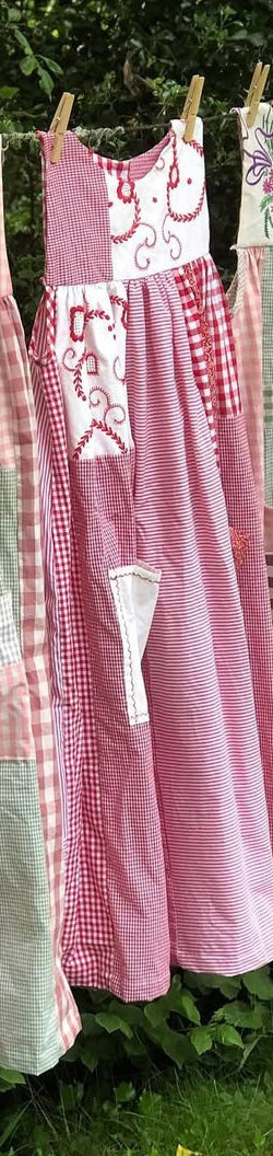 Women's Retro Plaid Pattern Floral Patch Sleeveless Linen Dress artswardrobe