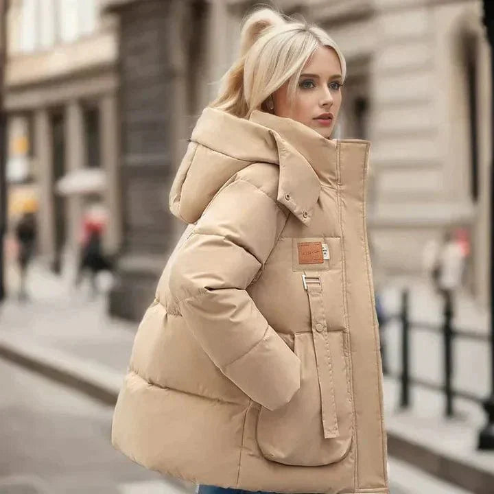 JO | Stylish and elegant coat