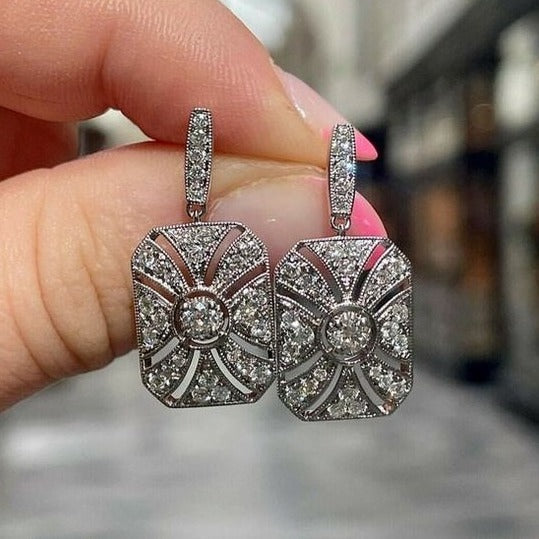 Romantic Earring for Special Moments