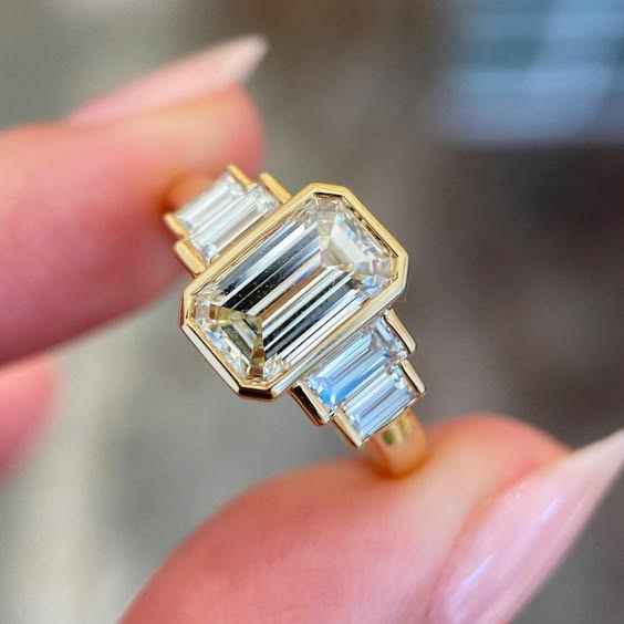 Beautiful Gold Ring with Unique Style