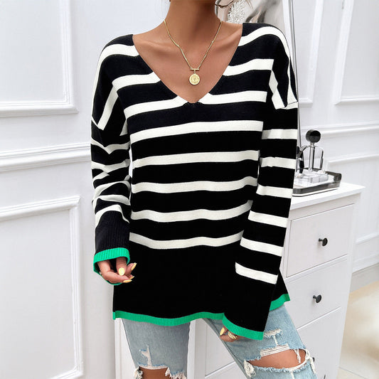 Carolina® | Relaxed women's sweater with a V-neck