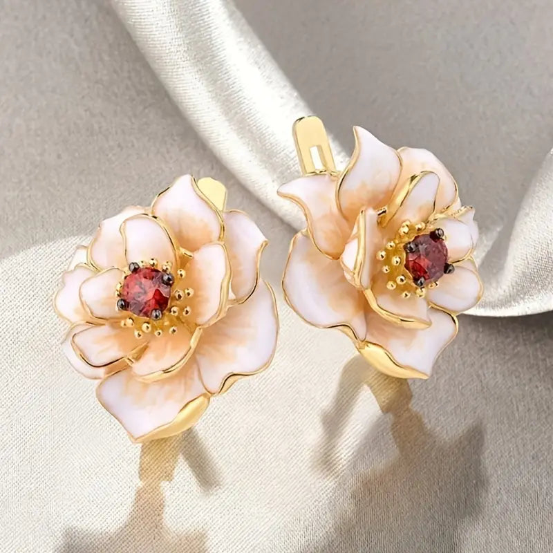 Elegant Gold Earring for Every Occasion
