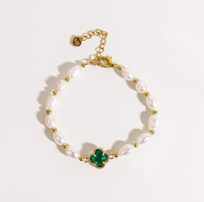 Classic Pearl Bracelet with Timeless Appeal
