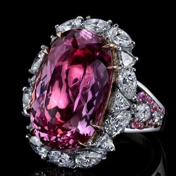 Classic Silver Ring with Timeless Appeal