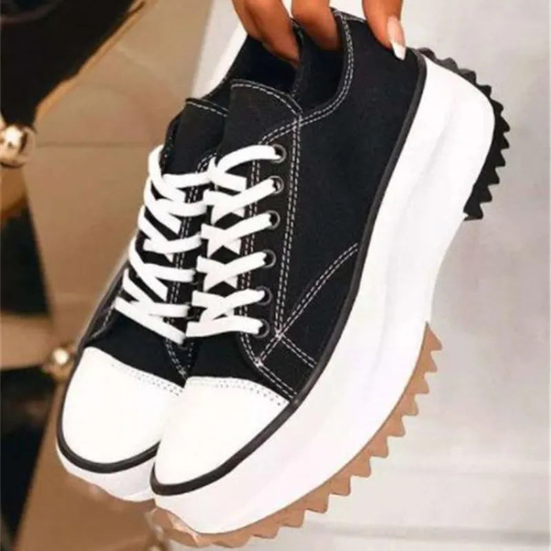 JO | Timeless and supportive orthopedic sneakers