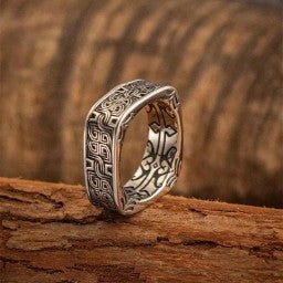 Romantic Silver Ring for Special Moments