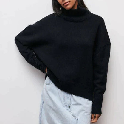 JO | Oversized turtleneck sweater