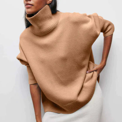 JO | Oversized turtleneck sweater