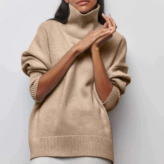 JO | Oversized turtleneck sweater