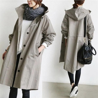 JO | Jacket with hood to protect against rain and wind
