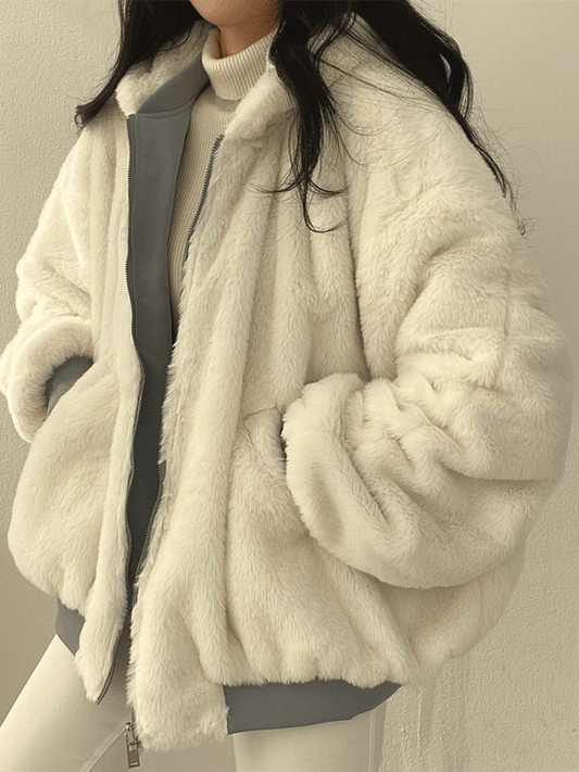 JO | Casual and effortless winter garment