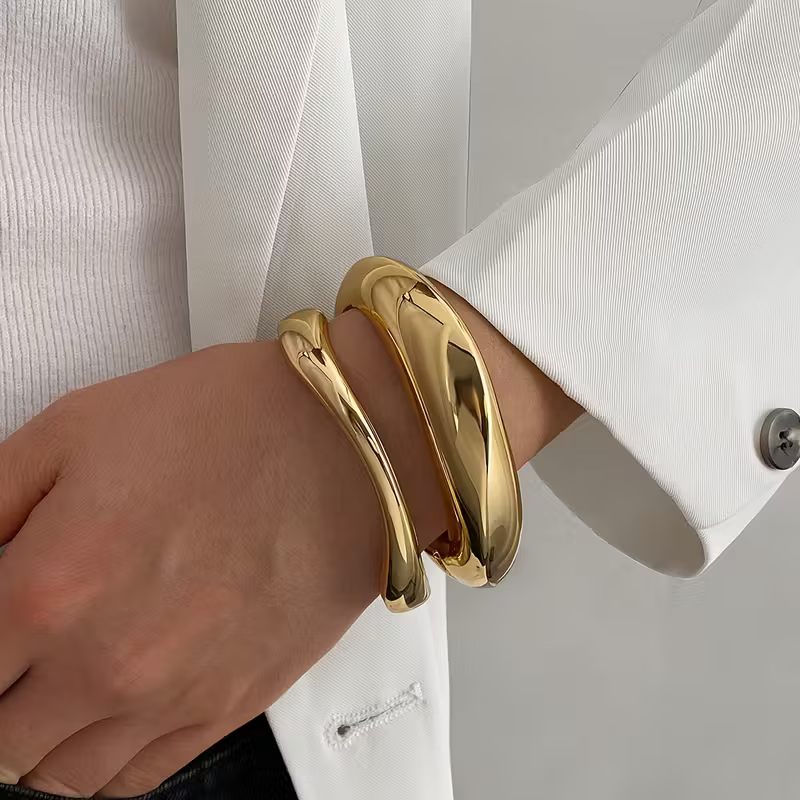 Beautiful Bracelet with Unique Style