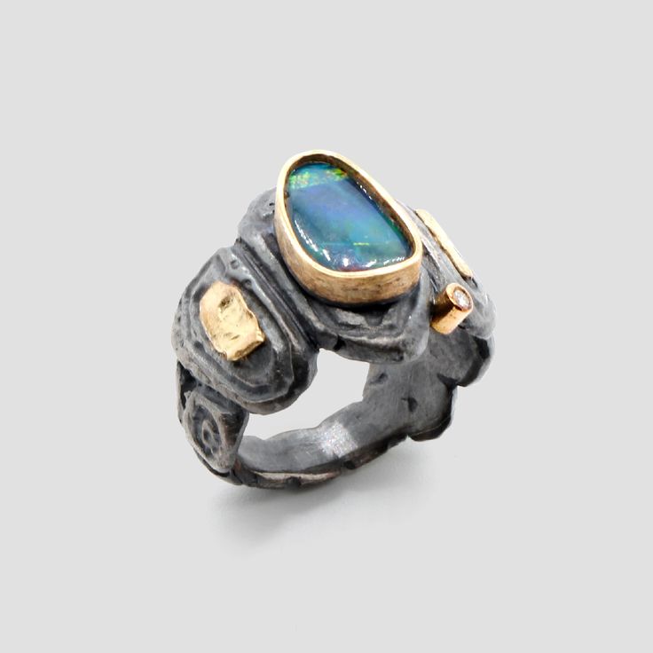 Elegant Gold Ring for Every Occasion