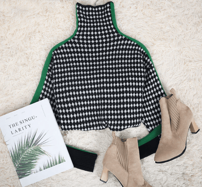 JO | Elegant sweater with black and white check pattern