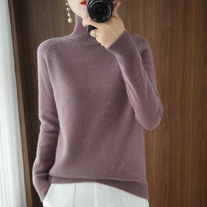 JO | Stylish turtleneck sweater