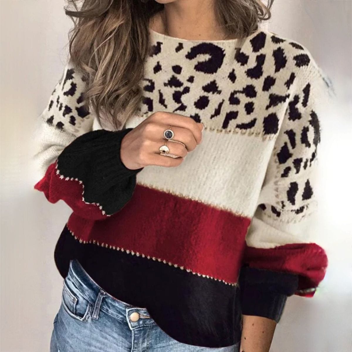 JO | Elegant sweater with leopard print