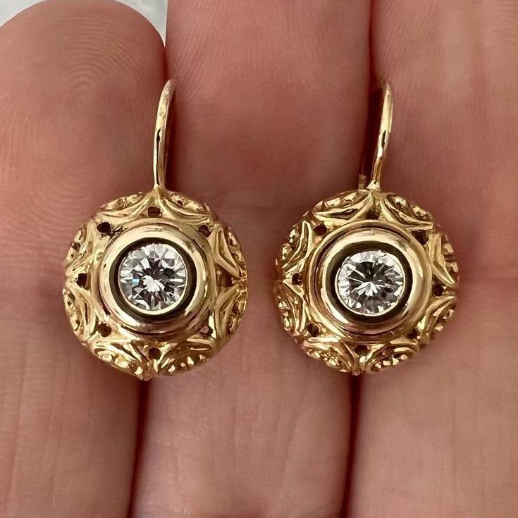 Delicate Artisan Gold Earring