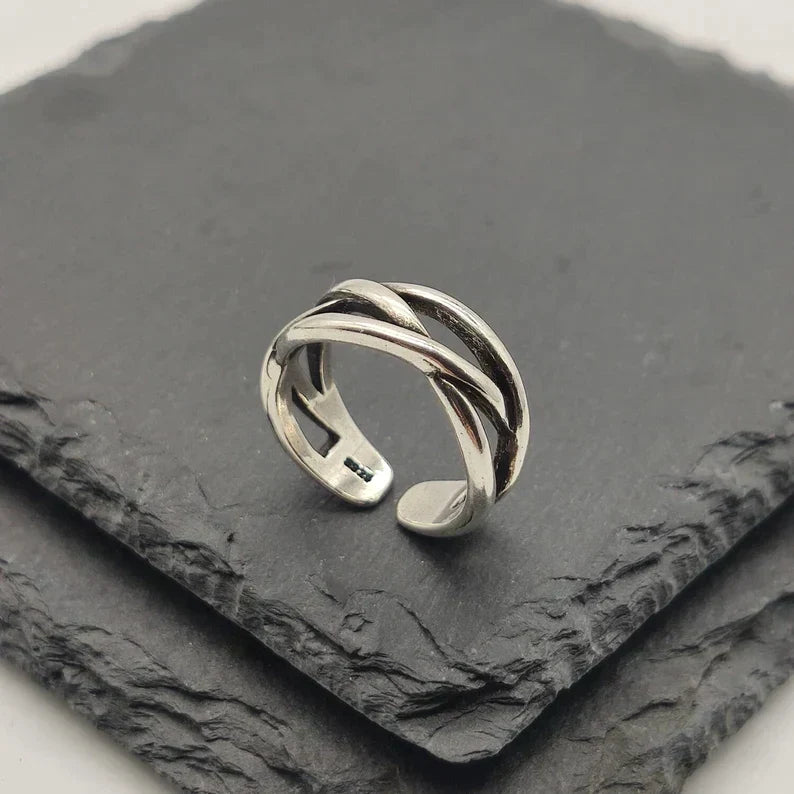 Stunning Silver Ring for Daily Wear