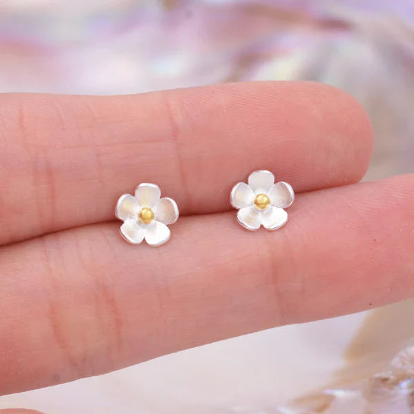 Beautiful Silver Earring with Unique Style