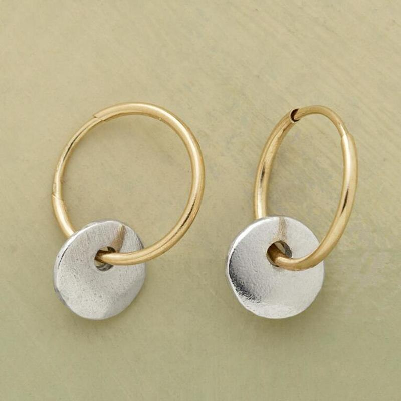 Classic Gold Earring with Timeless Appeal