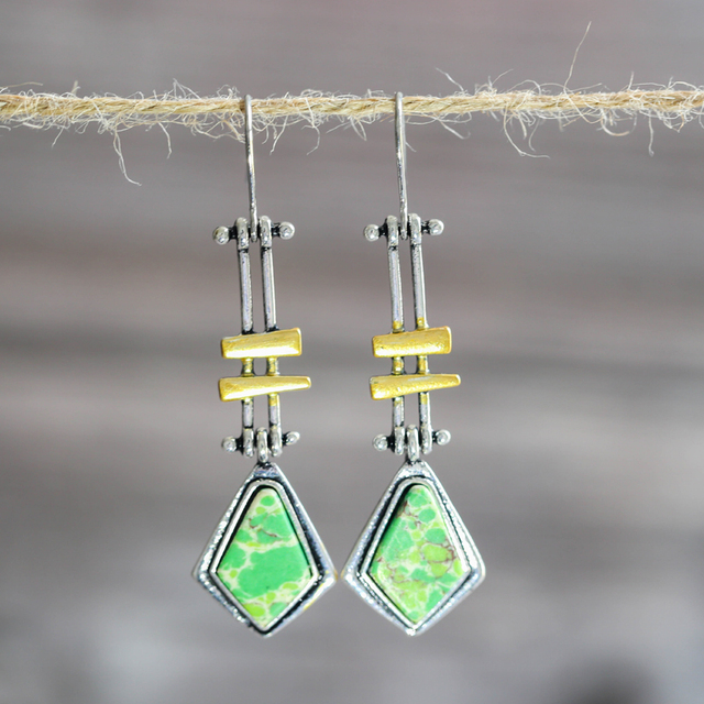 Elegant Silver Earring for Every Occasion