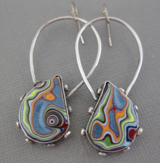 Charming Silver Earring for Any Occasion