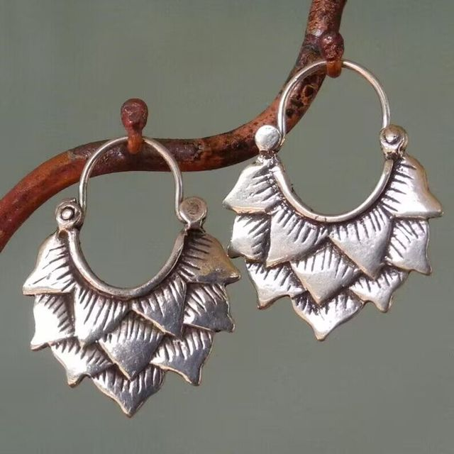 Beautiful Silver Earring with Unique Style