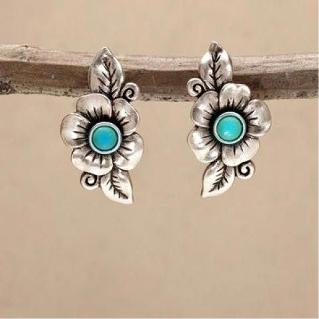 Stunning Silver Earring for Daily Wear
