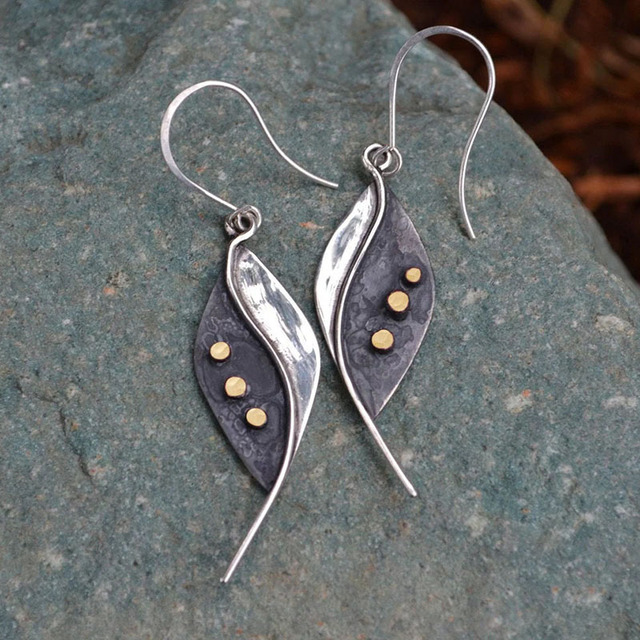 Elegant Silver Earring for Every Occasion