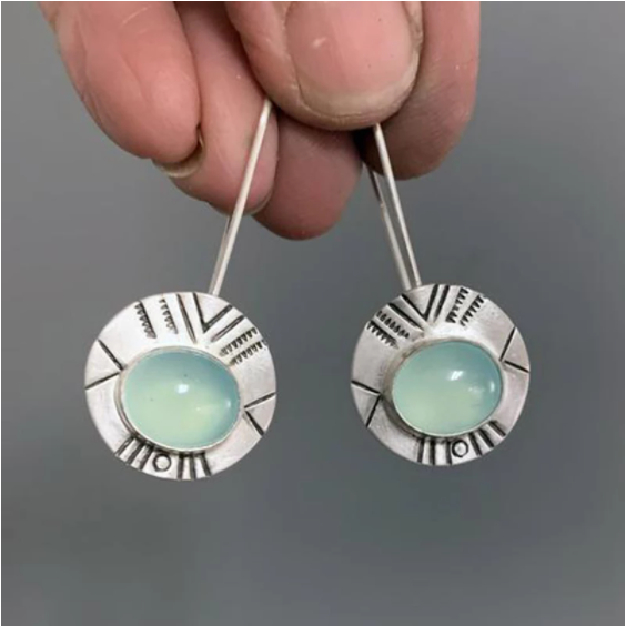 Charming Earring for Any Occasion