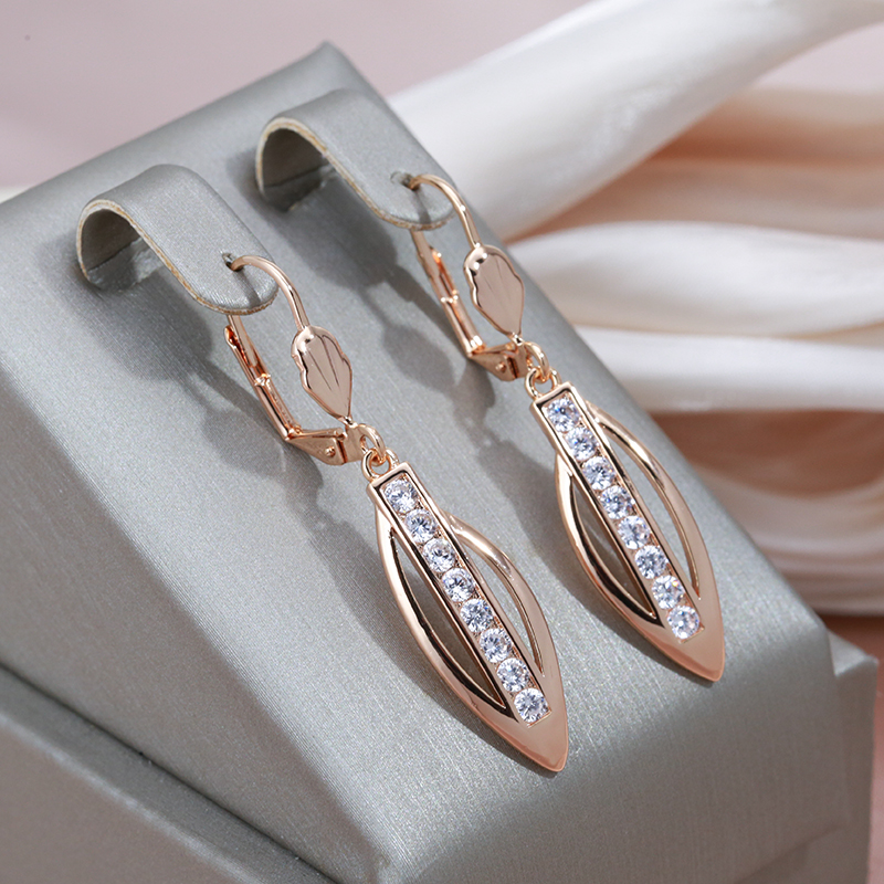 Stunning Gold Earring for Daily Wear