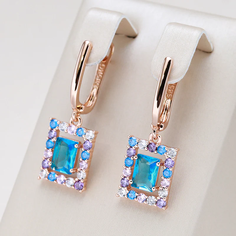 Beautiful Gold Earring with Unique Style