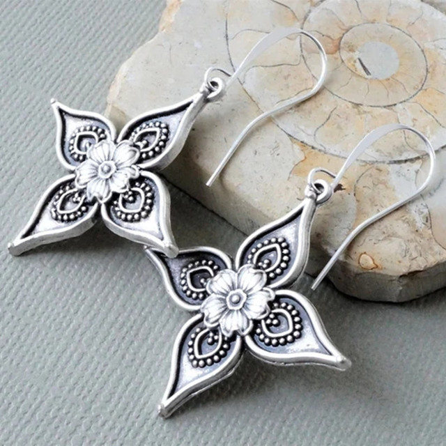 Classic Silver Earring with Timeless Appeal