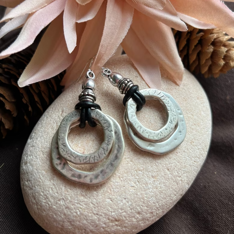 Romantic Silver Earring for Special Moments