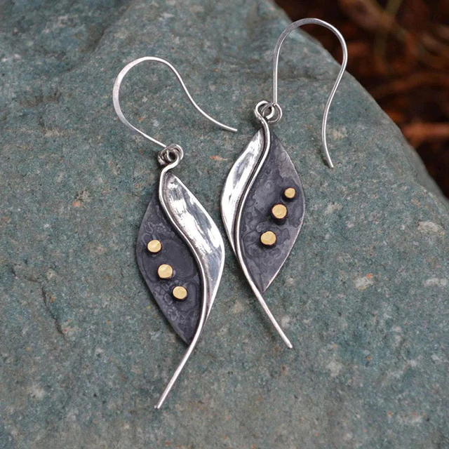 Stunning Silver Earring for Daily Wear