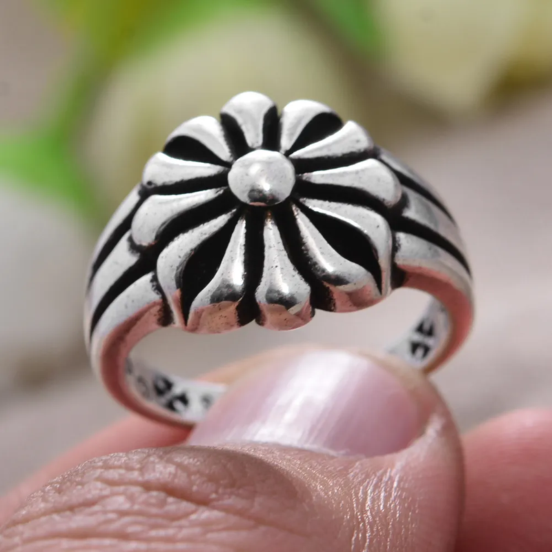 Beautiful Silver Ring with Unique Style